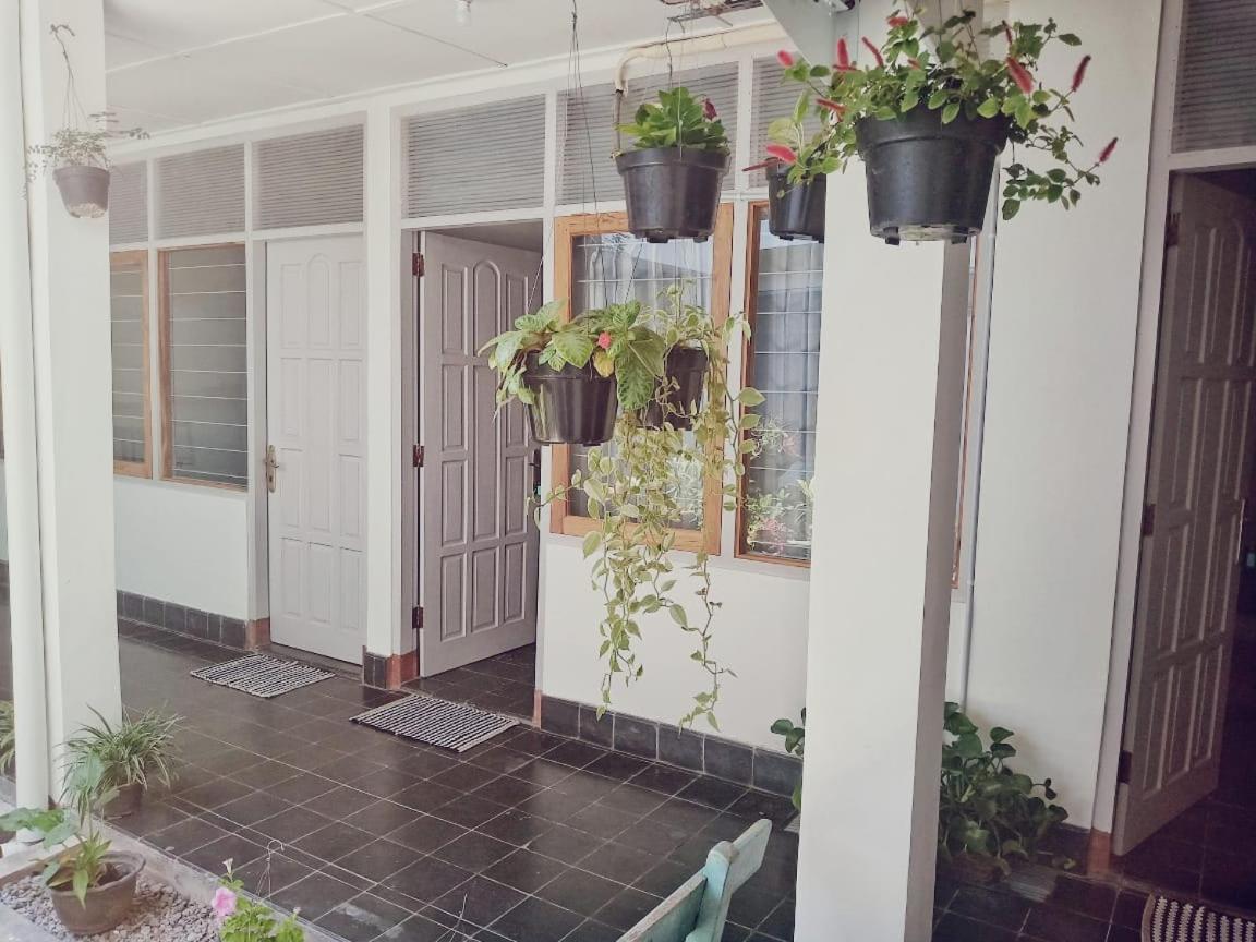 Hotel Ndalem Mbak Charly Pakualaman Exteriér fotografie